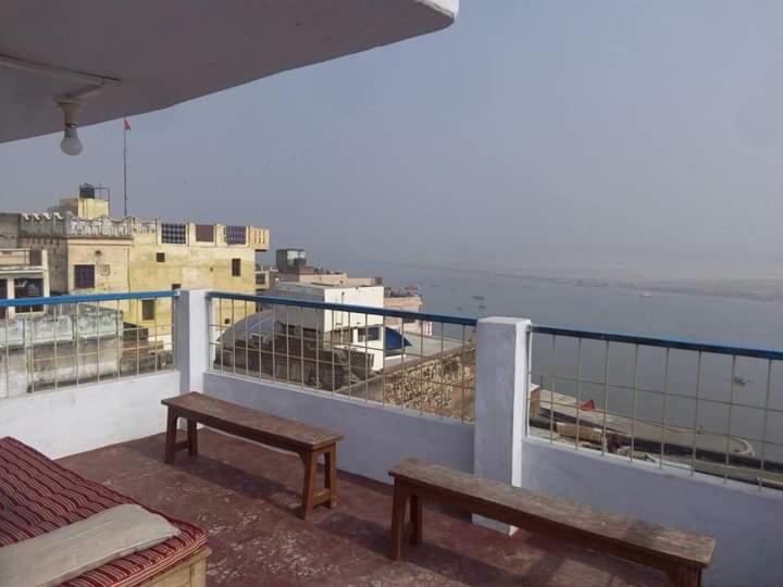 Hotel Om Rest House Varanasi Exterior foto